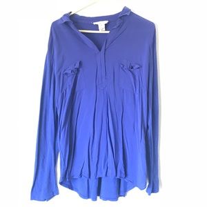 Long sleeve blue collared shirt